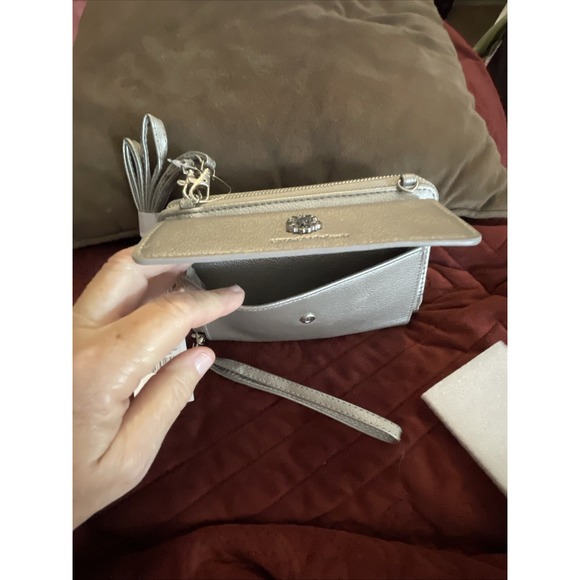 NWT‎ Gift CXL Christian Lacroix Blake Pewter Pebble Flap Snap Magnetic Closure - Picture 5 of 13